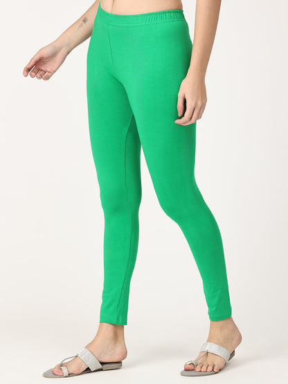 Parrot Green